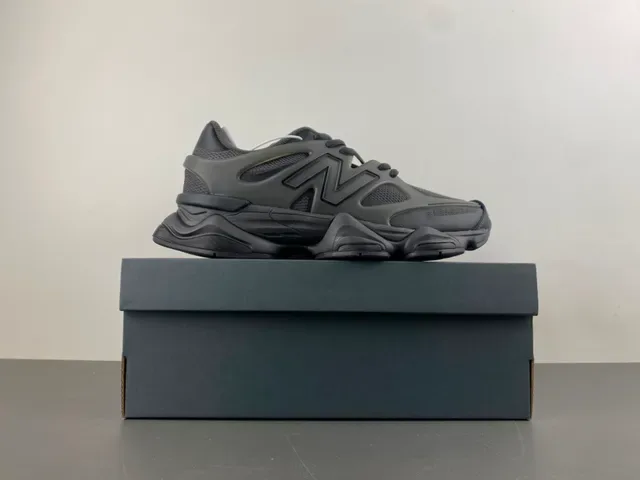 New Balance 9060 Tênis Chunky Cinza Monocromo 15