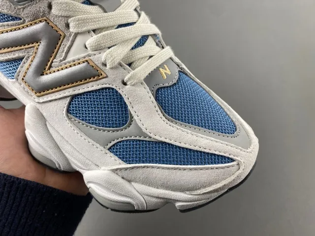 New Balance 9060 White Blue Tan tênis com sola grossa 2