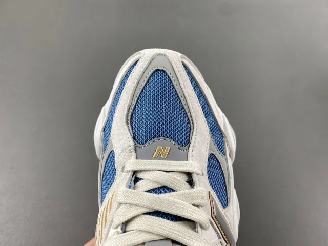 New Balance 9060 White Blue Tan tênis com sola grossa 5