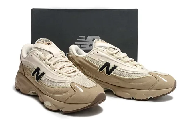 New Balance 米棕中底 混麂皮网面 厚底鞋 5