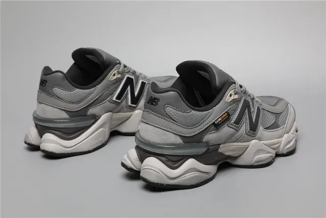 New Balance Cinza Preto Chunky Esculpido Solado Intermediário Camada Malha E Sintético Superior Tênis Lifestyle 3