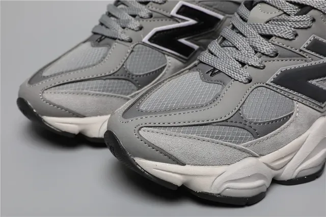 New Balance Cinza Preto Chunky Esculpido Solado Intermediário Camada Malha E Sintético Superior Tênis Lifestyle 4