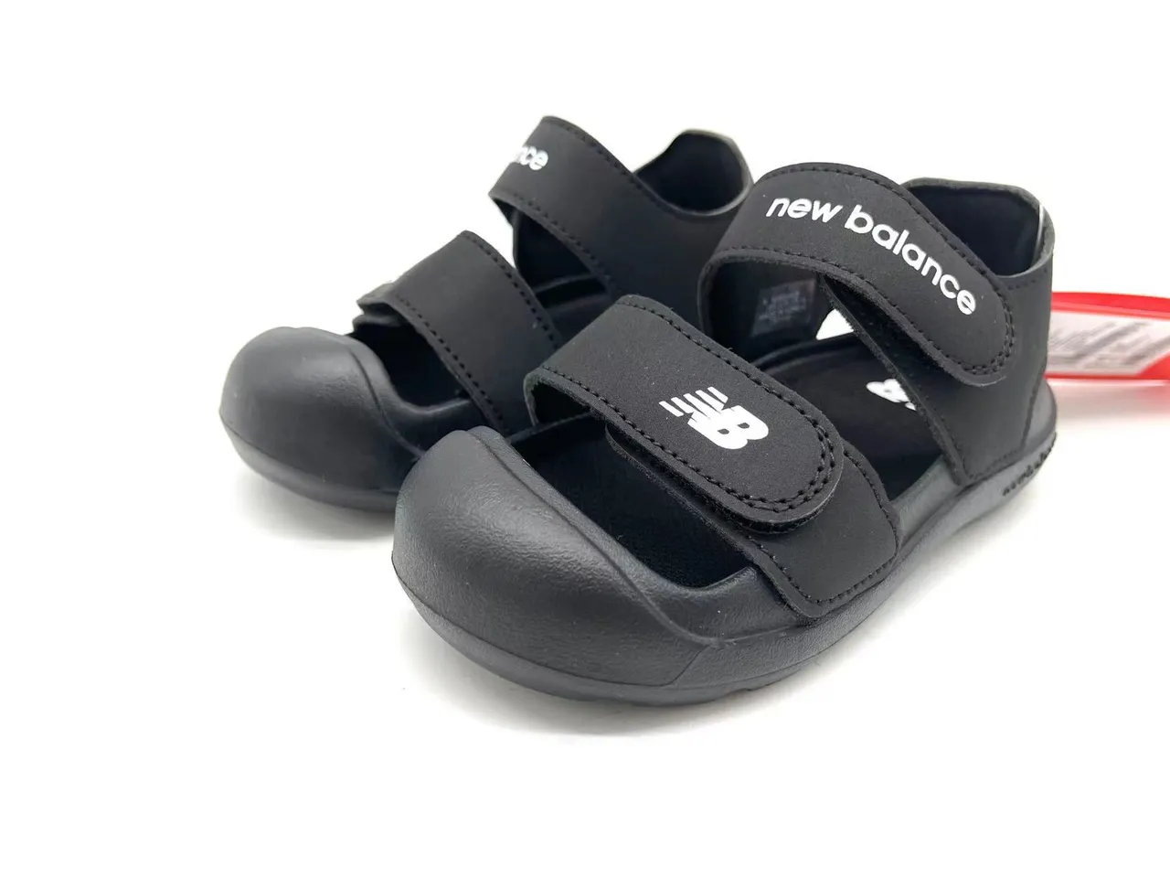 New Balance Niños Correa de dos Velcro dedo cerrado Sandalias Casual 4