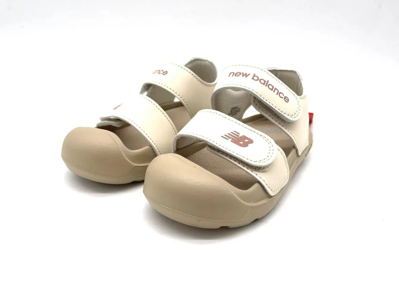 New Balance Niños Correa de dos Velcro dedo cerrado Sandalias Casual 20
