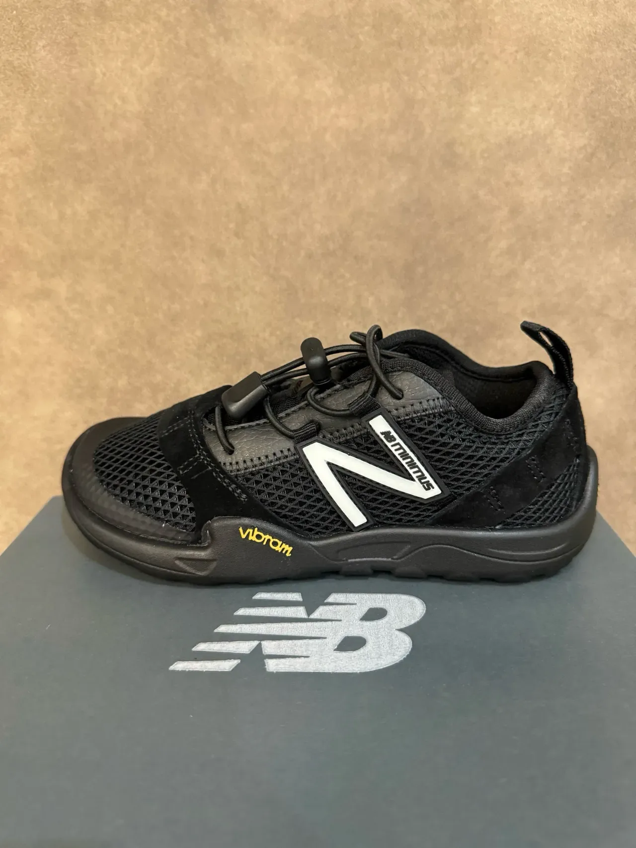 New Balance Minimus Tênis Lifestyle de Malha Preto e Branco 4