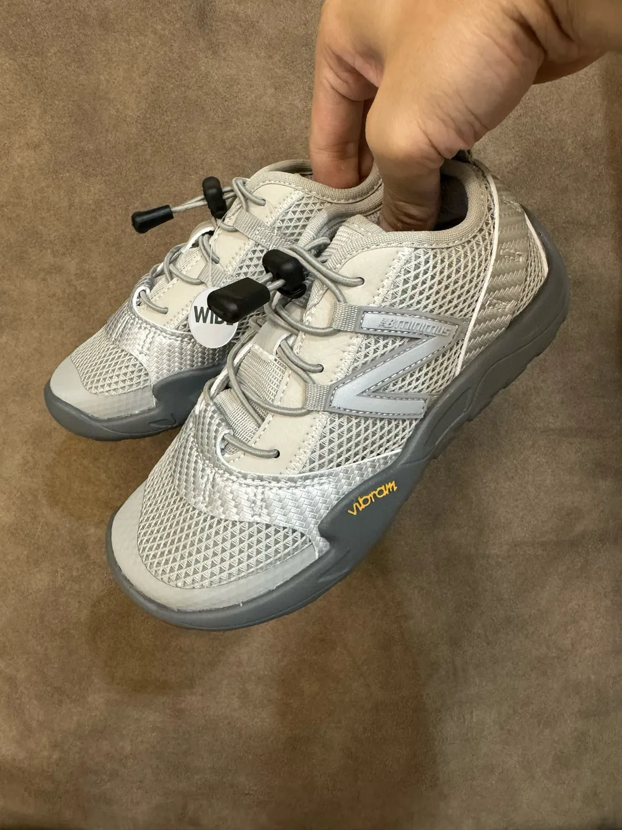 New Balance Minimus Tênis Lifestyle de Malha Preto e Branco 12
