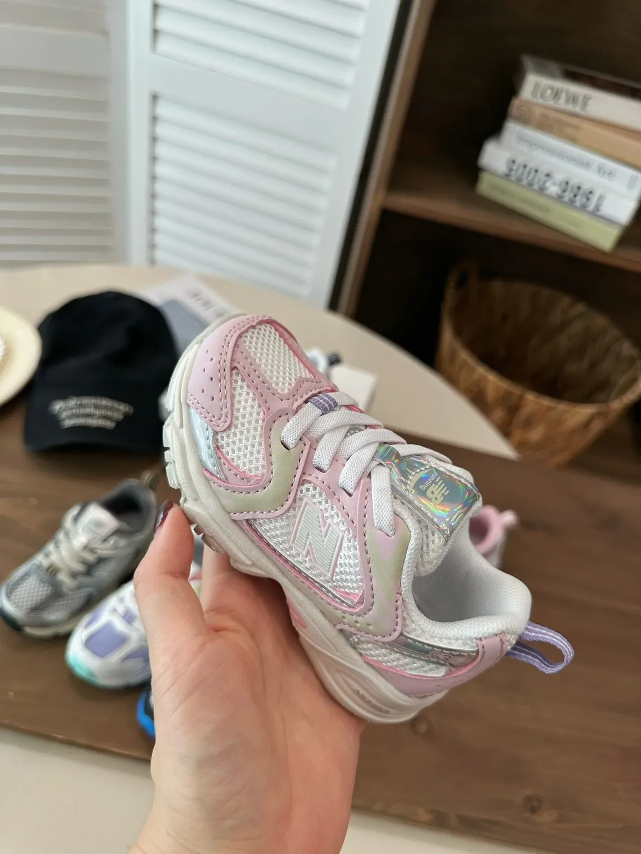 New Balance 粉白厚底中底 网面-合成混合鞋面 生活方式运动鞋 16
