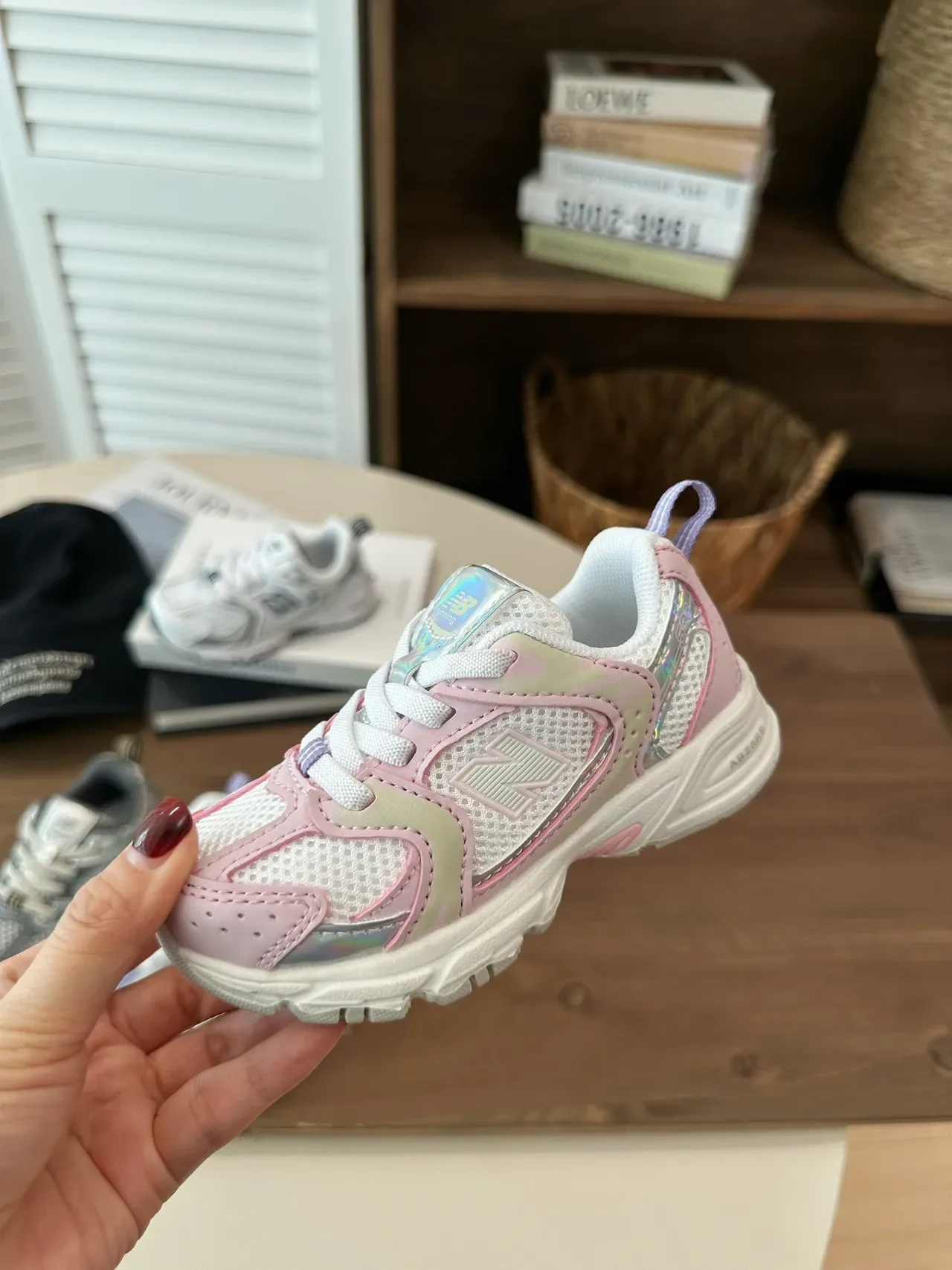 New Balance 粉白厚底中底 网面-合成混合鞋面 生活方式运动鞋 17