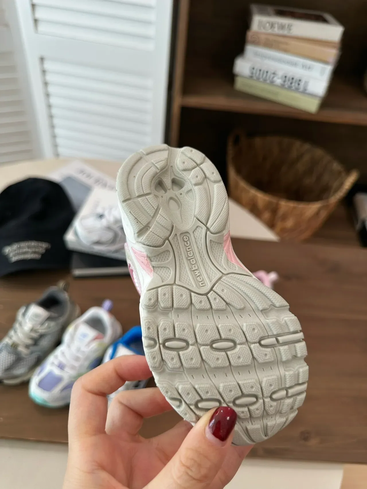 New Balance 粉白厚底中底 网面-合成混合鞋面 生活方式运动鞋 18