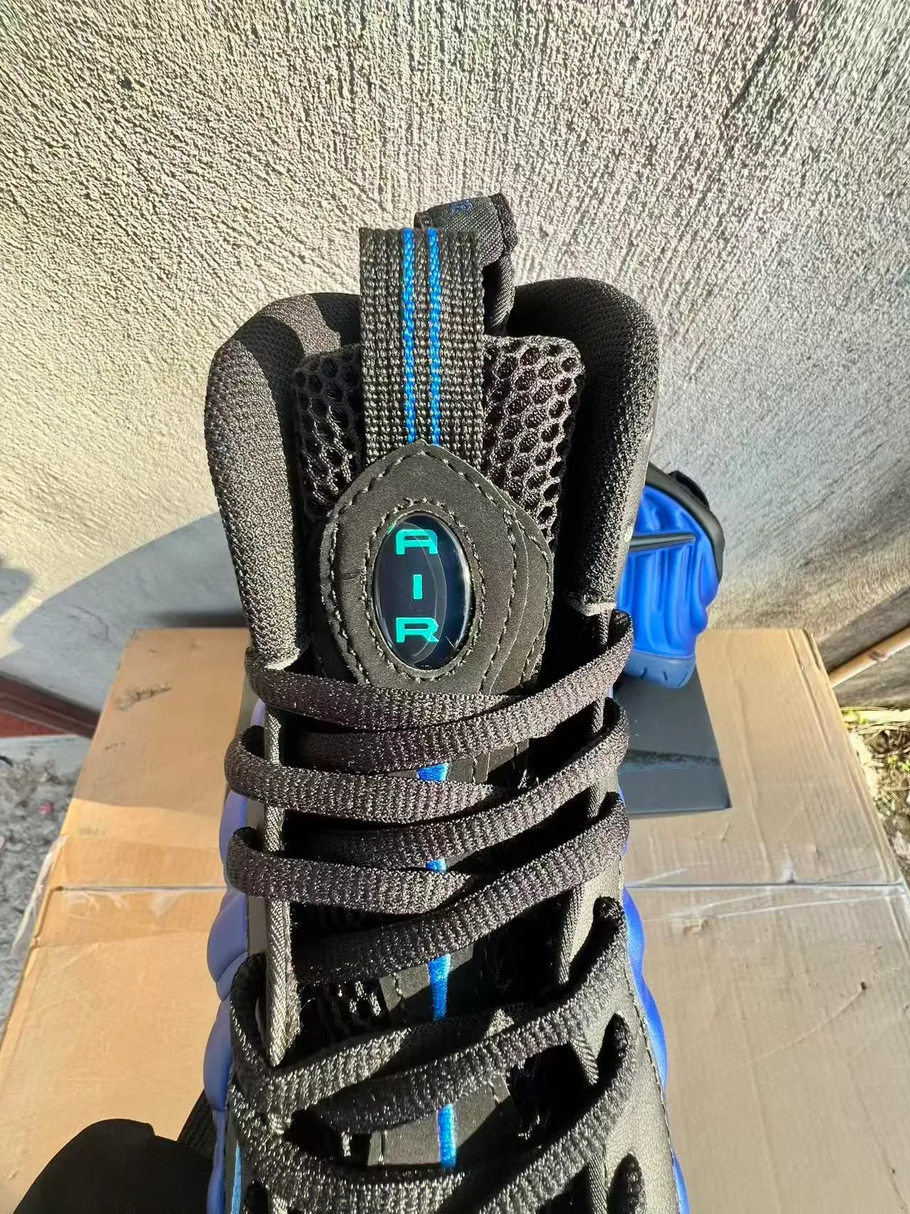 Nike Air Foamposite One Royal Blue Lifestyle Sneakers 4