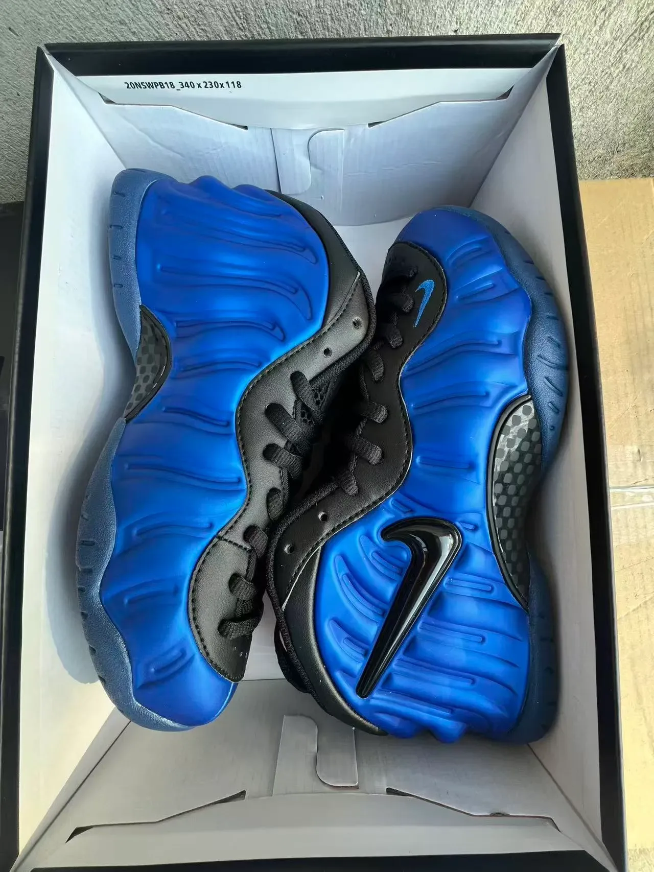 Nike Air Foamposite One Royal Blue Lifestyle Sneakers 9