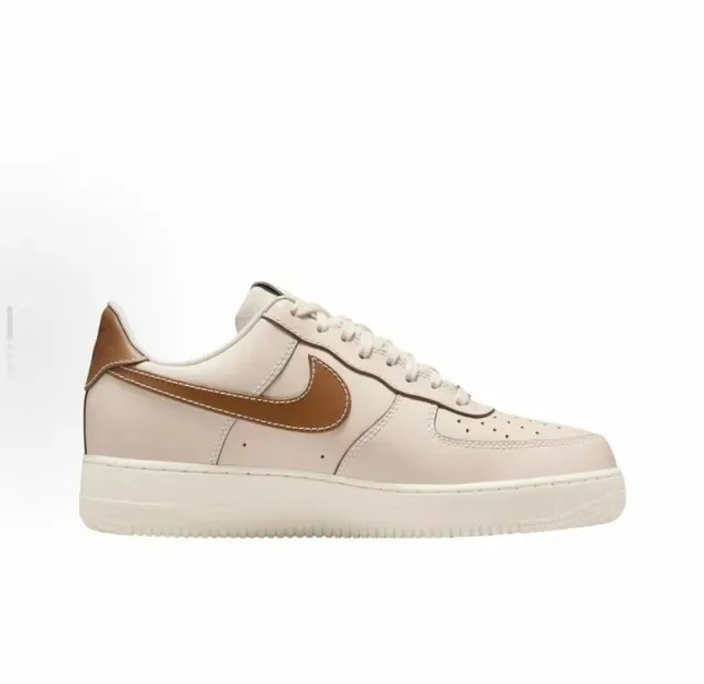 Nike Air Force 1 Beige et Marron Lifestyle Sneakers 2