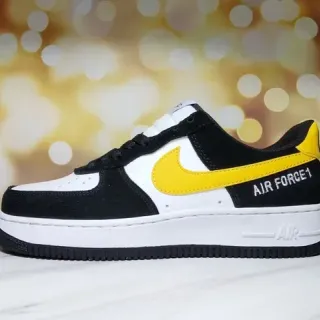 Nike Air Force 1 أسود أبيض أصفر حذاء lifestyle