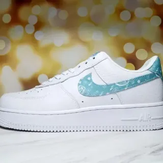 Nike Air Force 1 أبيض أزرق منخفض العلوي جلد مثقوب علوي أحذية أسلوب حياة