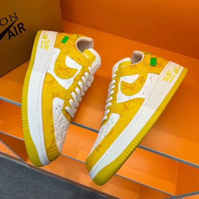 Nike Air Force 1 Jaune et Blanc Monogram Chaussures Lifestyle 5
