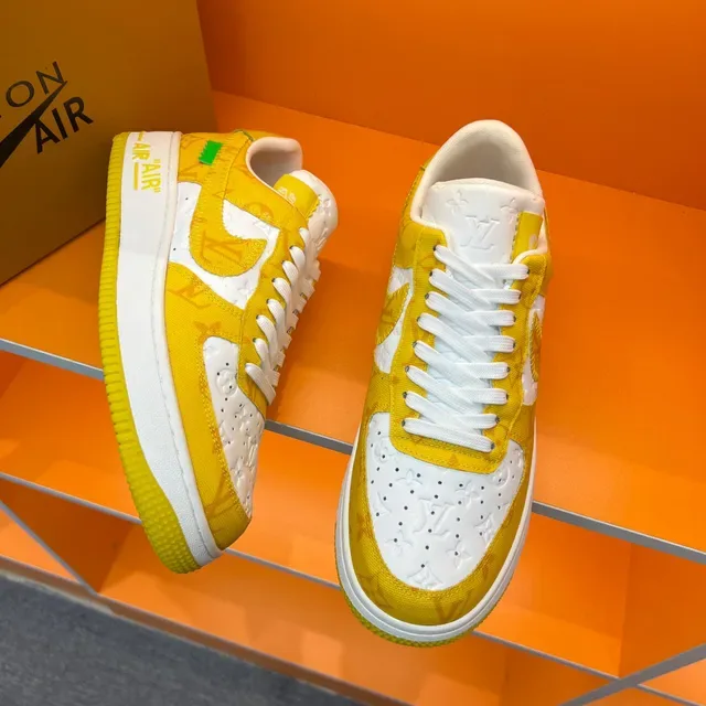 Nike Air Force 1 Jaune et Blanc Monogram Chaussures Lifestyle 7