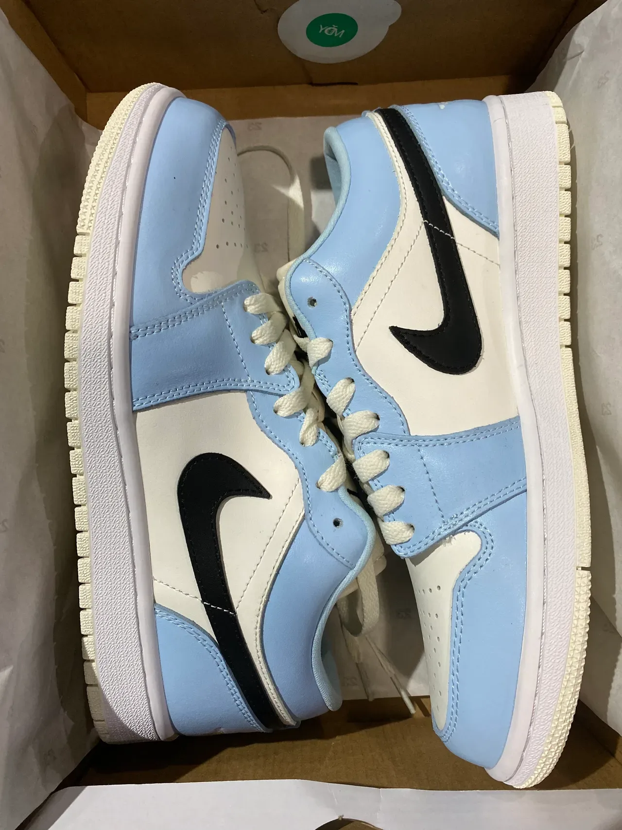 Nike Air Jordan 1 Low Tênis Lifestyle Azul Claro e Creme 7