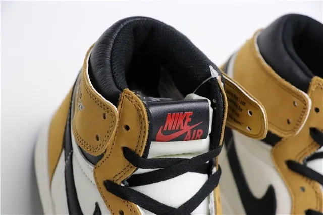 Nike Air Jordan 1 أحذية كرة السلة خردل وأبيض 2