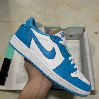 Nike Air Jordan 1 أحذية رياضية أبيض وأزرق للنمط الحياتي