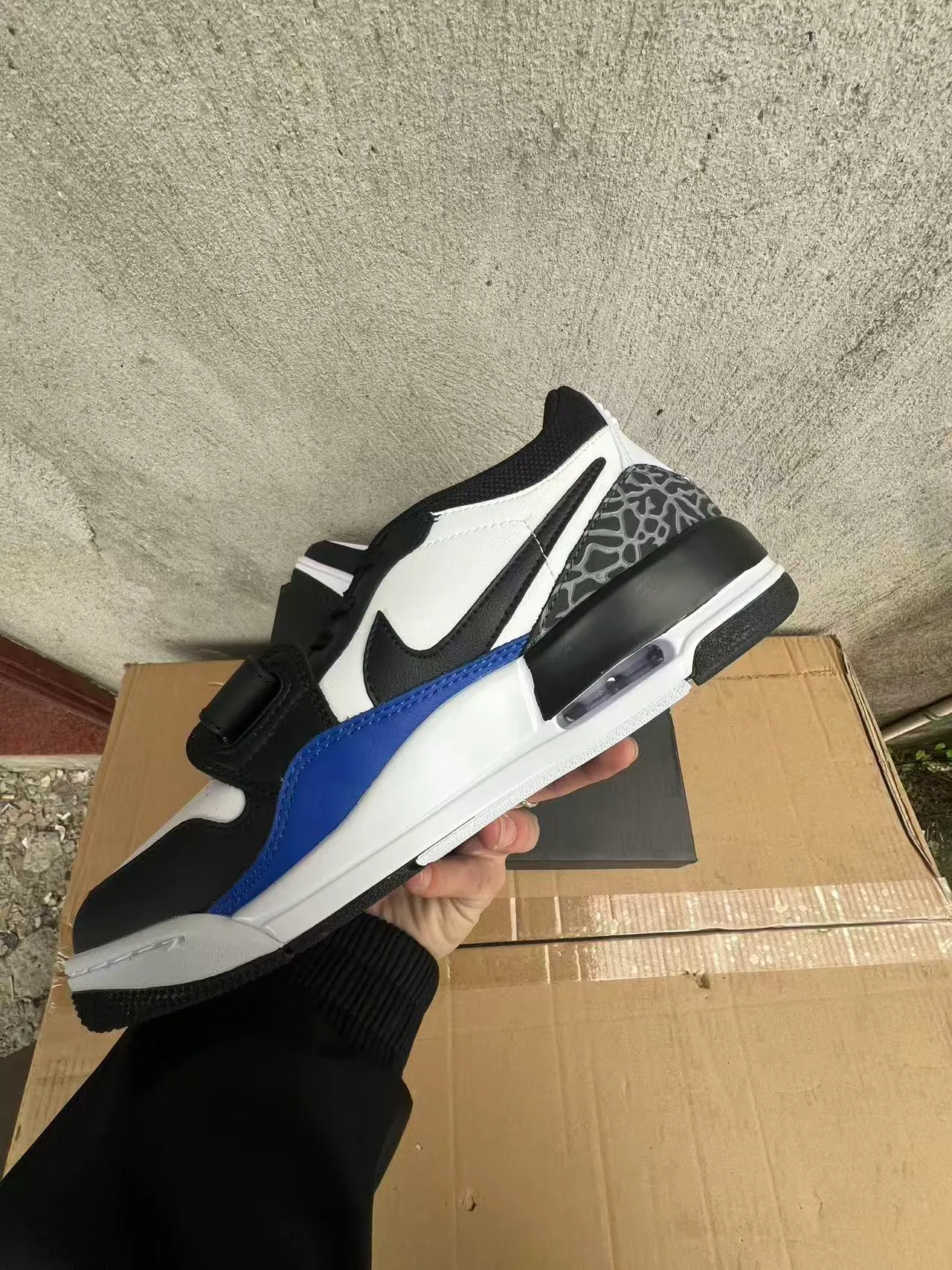 Nike Air Jordan Legacy 312 सफेद काला रॉयल ब्लू हाथी प्रिंट बास्केटबॉल जूते 4