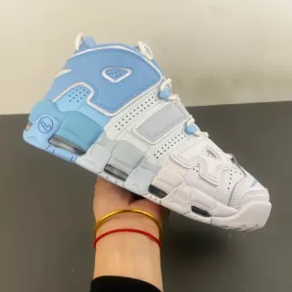 Nike Air More Uptempo Tênis de Basquete Azul Claro e Branco
