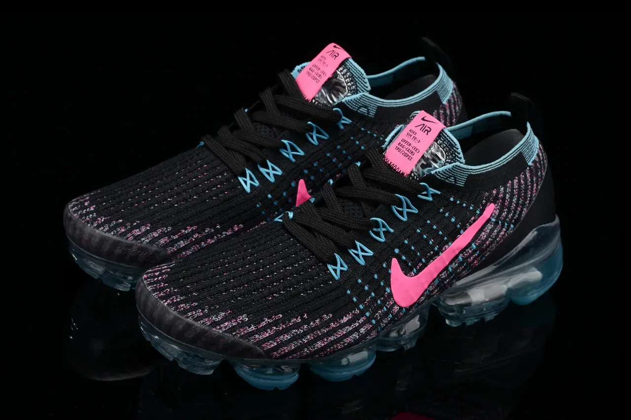 Nike Air VaporMax Flyknit أسود وردي سيان لايف ستايل سنيكرز 11