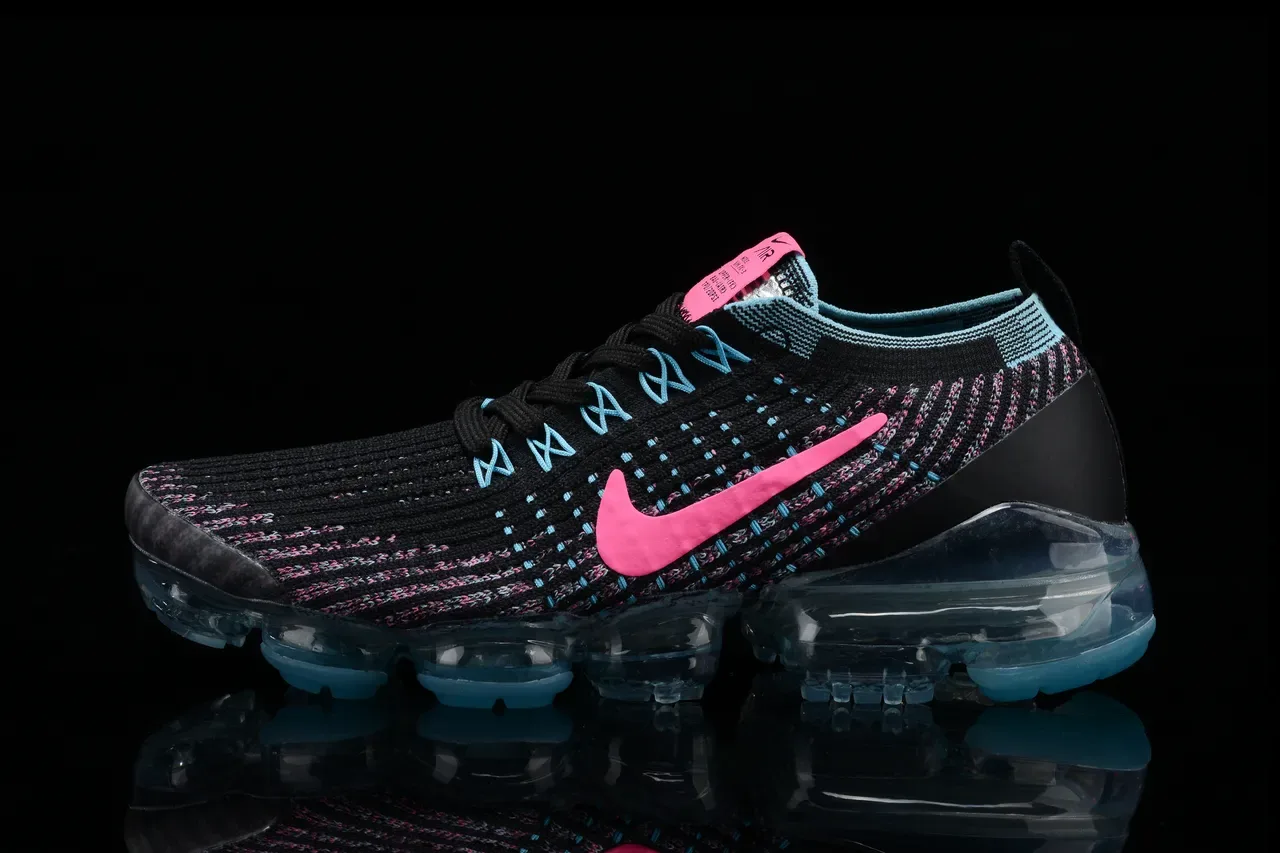 Nike Air VaporMax Flyknit أسود وردي سيان لايف ستايل سنيكرز 15