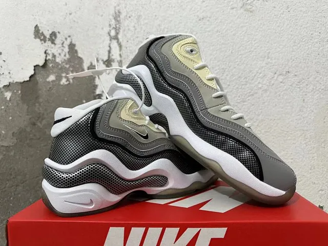 Nike Air Zoom Generation Gray White Wave-Shaped Synthetic Cage Carbon-Fiber-Textured Panels Chunky Sneakers 2