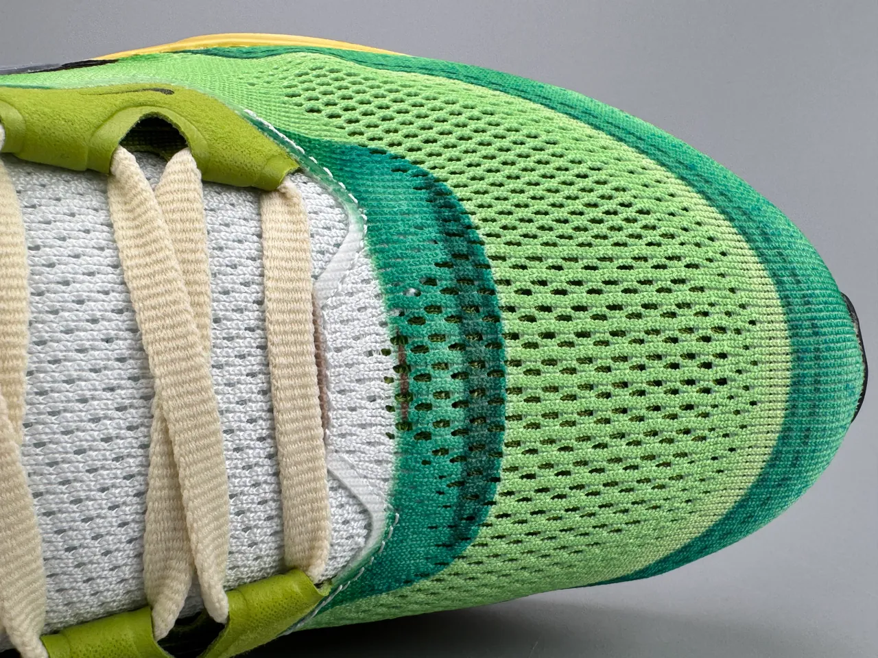 Nike Air Zoom Pegasus Green Gradient Running Shoes 4
