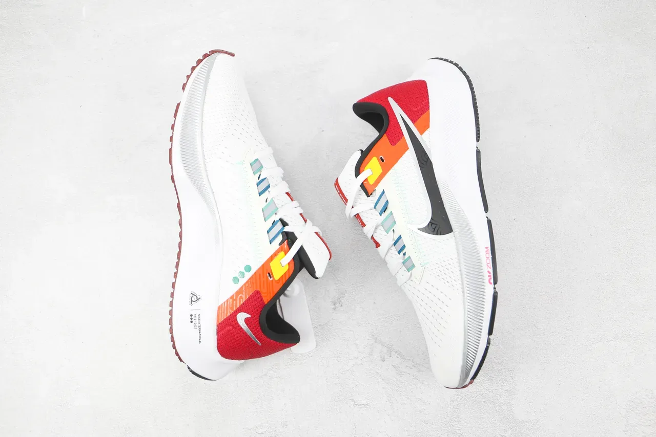 Nike Air Zoom Pegasus सफेद लाल इंजीनियर मेश अपर रिब्ड मिडसोल रनिंग शूज 2