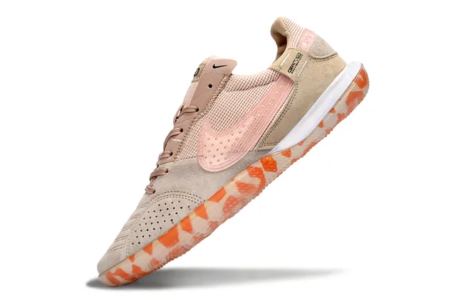 Nike Bege Rosa sapatos de futebol indoor low-top perfurados de camurça na ponta 3