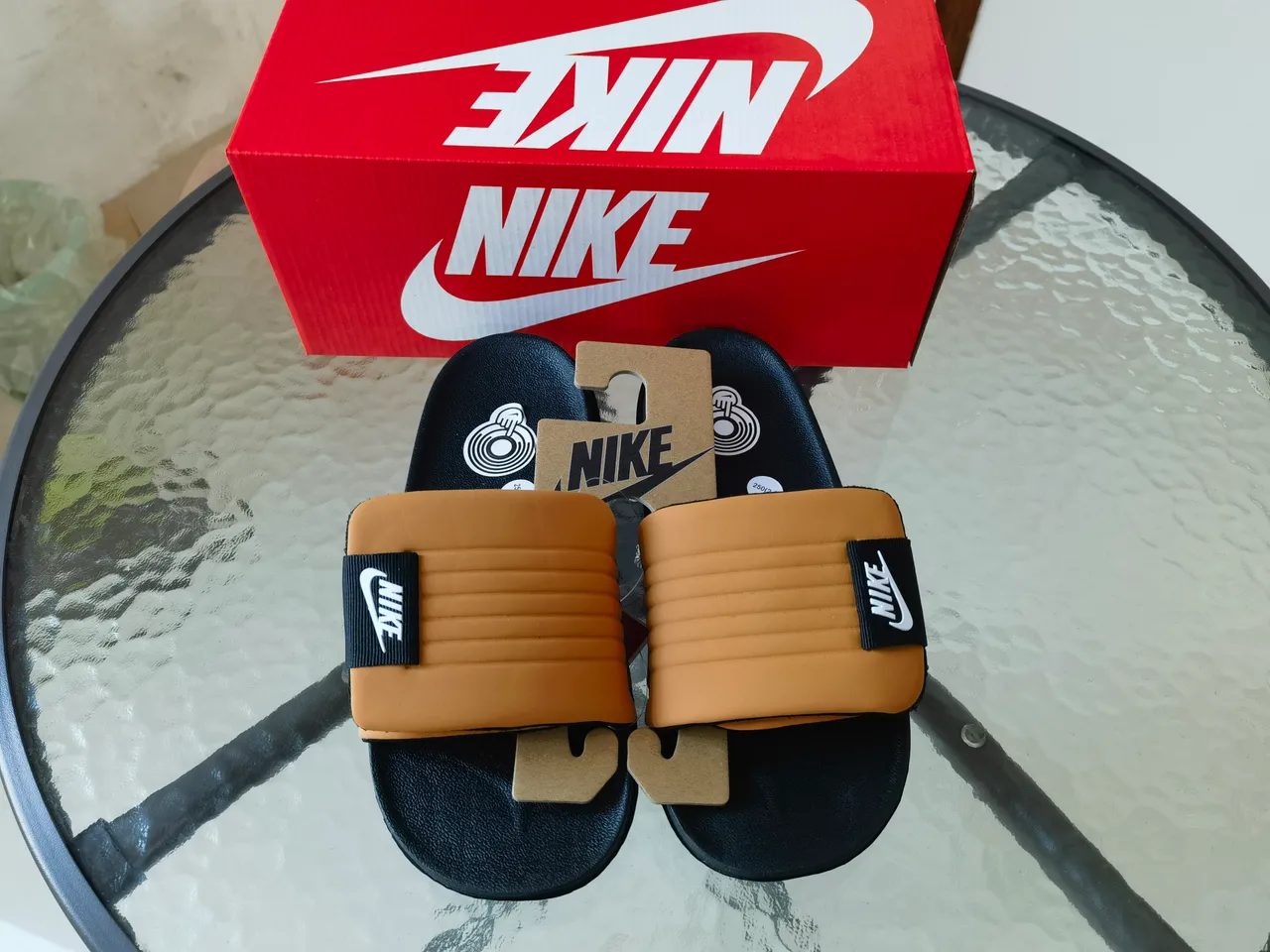 Nike Black Beige Single-Strap Ribbed Upper Slippers 5