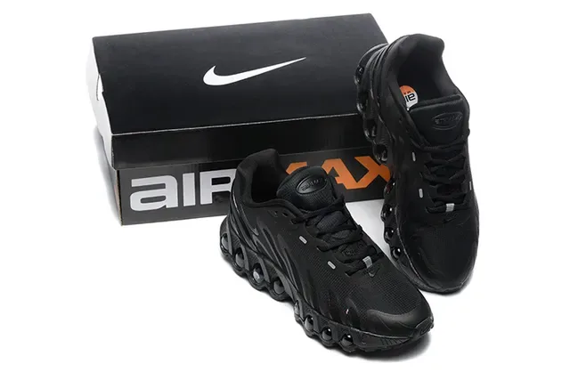 Nike কালো মেশ এবং সিন্থেটিক উপরের স্বচ্ছ কুশনিং পড রানিং শু 2