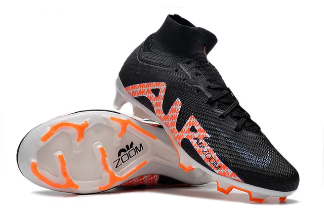 Nike Black Orange sapatos de futebol com upper de corte alto, ajuste sock-fit, construção knit, para solo firme 2