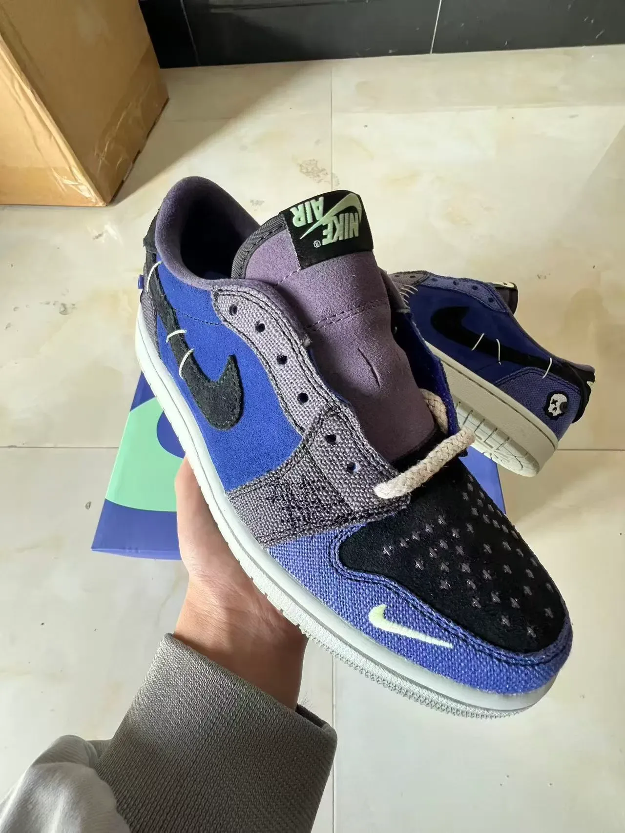 Nike Zapatillas Deportivas Azules Grises Low-Top de Ante y Textil en Capas 2