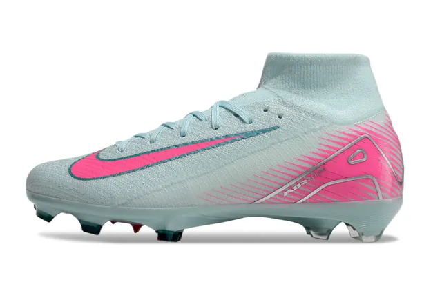 Nike Zapatillas de fútbol azul y rosa con collar alto tipo calcetín, Swoosh y superposiciones gráficas para tierra firme 7