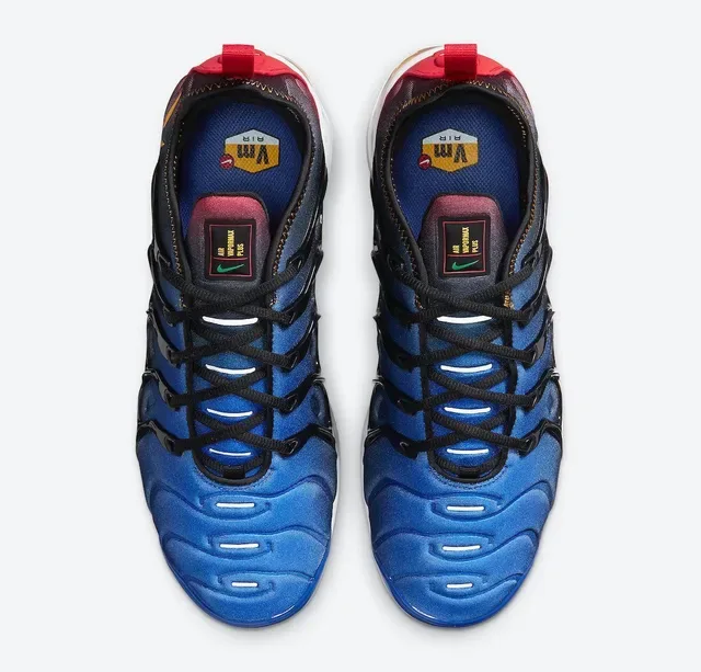 Nike Blue Red Wavy TPU Cage Layered Mesh Upper Lifestyle Sneakers 2