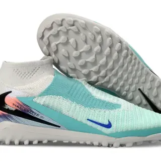Nike Chaussures de Football pour Gazon Bleu Blanc Ajustement Chaussette Upper Flyknit Profil Bas Studs