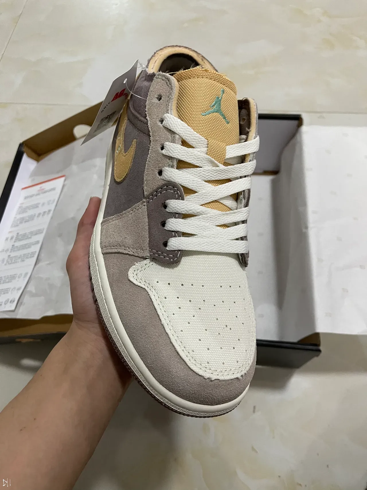 Nike Zapatillas Lifestyle Marron Beige Low-Top Layered Upper Ante-Canvas 2