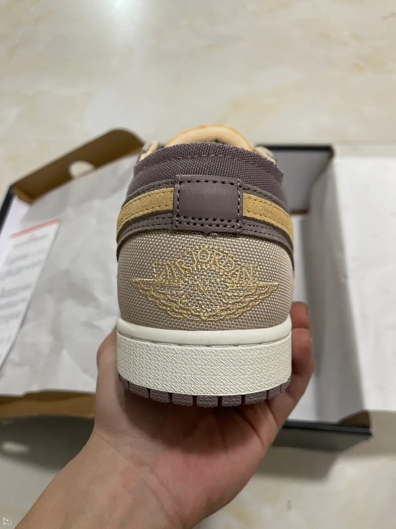 Nike Zapatillas Lifestyle Marron Beige Low-Top Layered Upper Ante-Canvas 6