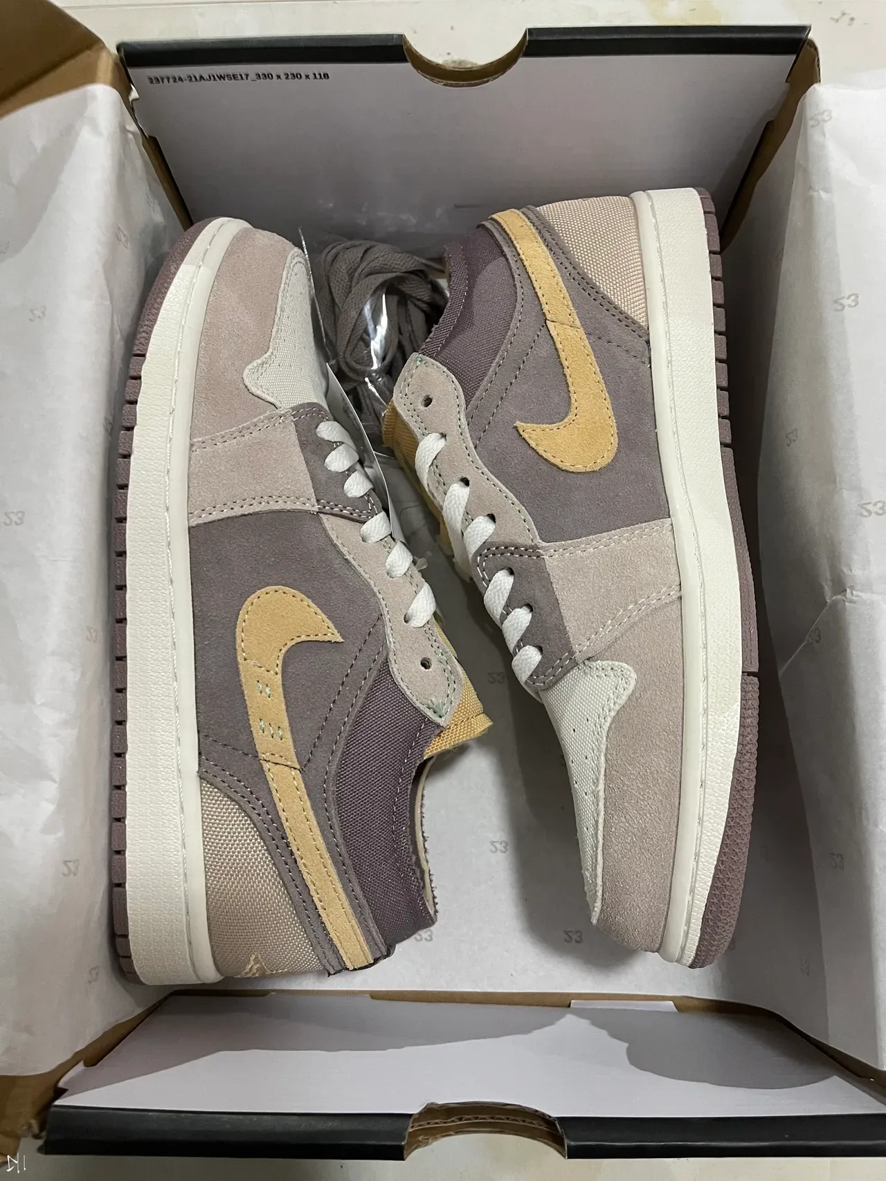 Nike Zapatillas Lifestyle Marron Beige Low-Top Layered Upper Ante-Canvas 7