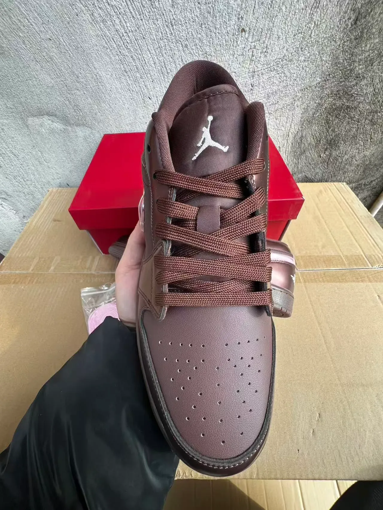 Nike Brown Pink Metallic Leather Upper Glossy Swoosh Lifestyle Sneakers 3