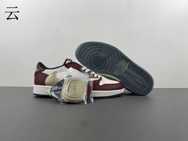Nike Burgundy Gold Low-Top Leather And Synthetic Upper Lifestyle Sneakers 3