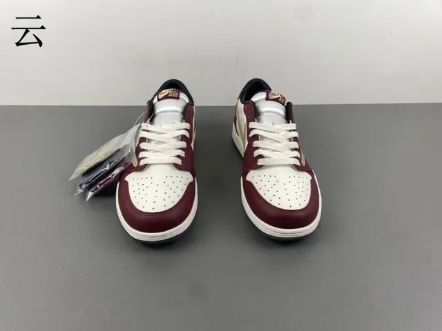 Nike Burgundy Gold Low-Top Leather And Synthetic Upper Lifestyle Sneakers 14