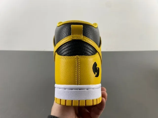 Nike Dunk High Jaune et Noir Chaussures Lifestyle 5