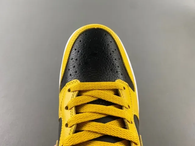 Nike Dunk High Jaune et Noir Chaussures Lifestyle 7