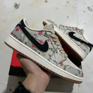 Nike Dunk Low جاكار زهوري أسلوب الحياة سنيكرز