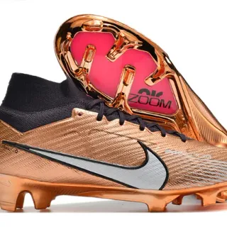 Nike সোনালী কালো ধাতব তামারি উপর সক-ফিট কলার ফার্ম-গ্রাউন্ড সকার শু