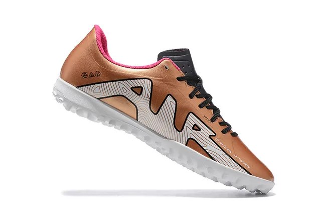 Nike Chaussures de football pour pelouse avec upper synthétique en or rose métallique, col de cheville bas 3