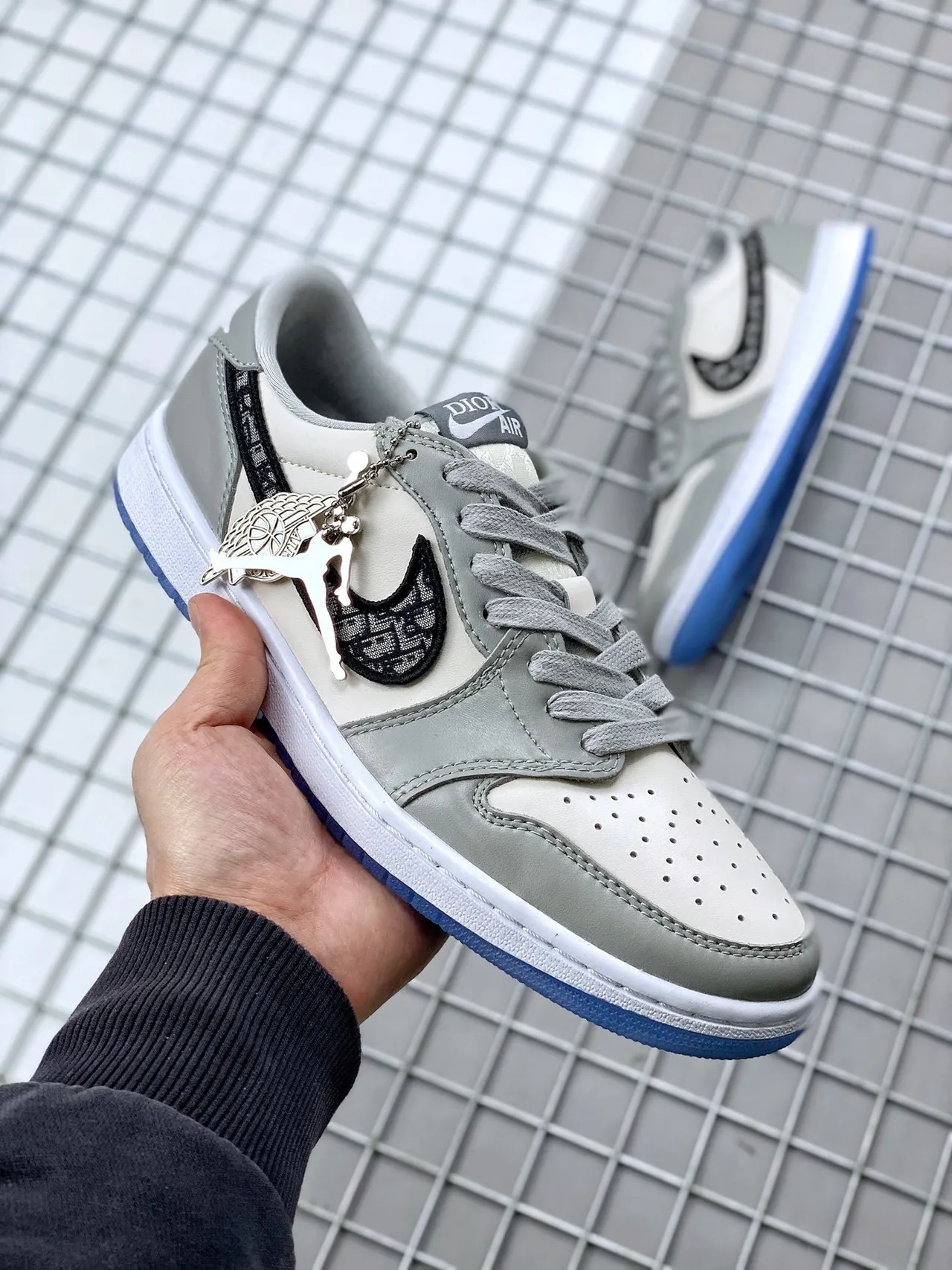 Nike Gray Blue Low-Top Silhouette Leather Upper Lifestyle Sneakers 8
